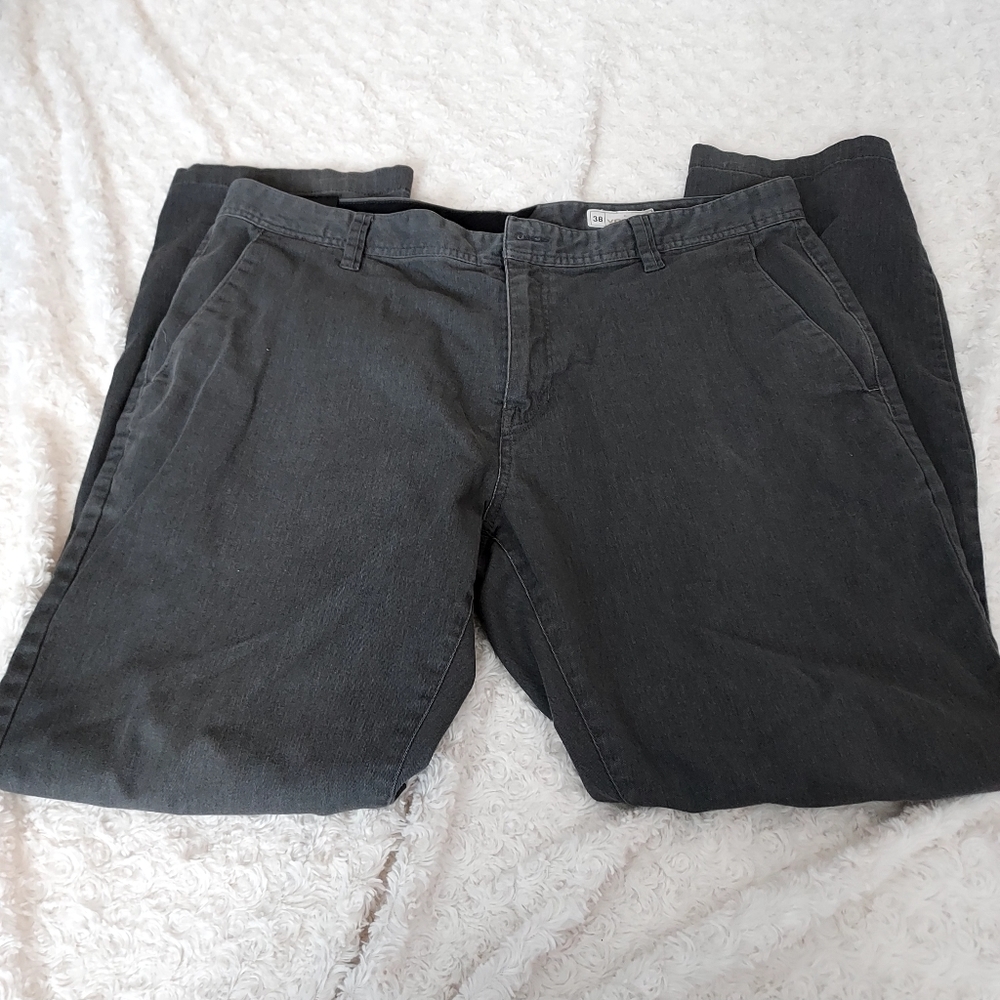 Volcom Charcoal gray Chino pants size 38 Active Skater Outdoors Casual Normcore